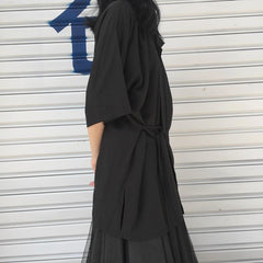 Blusa kimono minimalista negra de manga corta