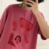 Oversize-T-Shirt mit Body Parts-Cartoon-Aufdruck