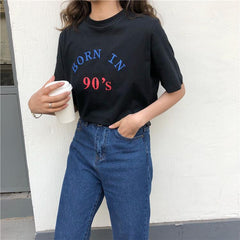 Camiseta de manga corta de algodón con letras estampadas "Born In 90's"