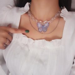 Collar de cadena acrílica transparente con colgante de mariposa