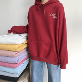 Loses Kapuzen-Sweatshirt mit Buchstabenstickerei in Bonbonfarben
