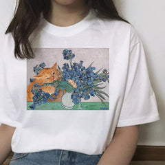 Camiseta con estampado de pintura al óleo de Van Gogh "Cat Bites Flowers"