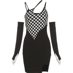 Vestido negro ajustado con mangas y estampado de cuadros