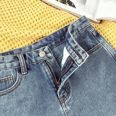 Klassische Jeansshorts mit hoher Taille