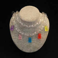 Collar de cadena acrílica transparente con forma de oso de gelatina de colores