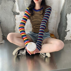 Top corto de manga larga acanalado con rayas de colores de los años 90