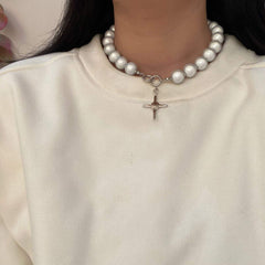 Gargantilla de cadena de perlas estética E Girl con colgante de cruz