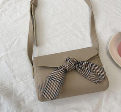 Bolso bandolera retro de PU beige con bonito lazo