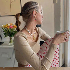 Lindo collar con colgante dorado de cuentas de corazón de colores