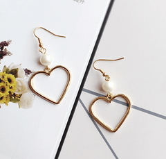Cute Golden Metallic Pearl Drop Heart Hole Earrings