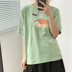 Bonita camiseta extragrande con estampado de comida japonesa