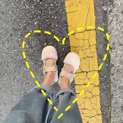 Süße Retro-Sandalen aus Canvas mit Klettverschluss und kleinem Absatz