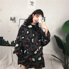 Camisa retro oversize de manga larga con estampado de leopardo oscuro