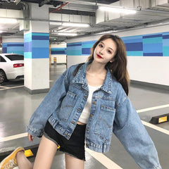 Chaqueta vaquera extragrande con bolsillos en la espalda