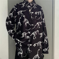 Camisa de manga larga grunge con estampado de huesos de dinosaurio