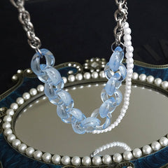 Collar de perlas de acero y plástico azul estético Egirl