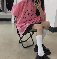 Camiseta extragrande rosa y gris con estampado de sonrisa estética de Egirl