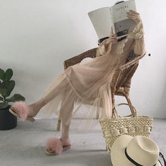 Flauschige Kunstfell-Korbsandalen in Schwarz, Weiß und Rosa