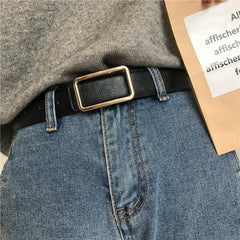 Breiter Ledergürtel mit rechteckiger Schnalle in Goldmetallic