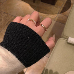 Anillo de metal dorado + conjunto de anillos ajustables con cuentas de perla