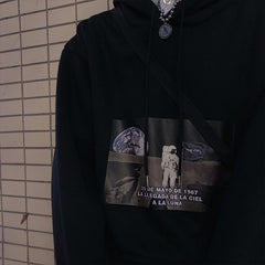 Grau-schwarzer Egirl-Hoodie mit Mondlandungs-Print und lockerem, warmem Print
