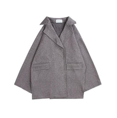 Chaqueta de abrigo de lana gris con cinturón