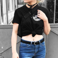 Camiseta blanca y negra con estampado de la Gran Ola de Hokusai