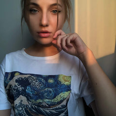 Camiseta con estampado de Van Gogh: La Gran Ola y la Noche Estrellada