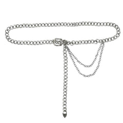 Cinturón de cadena doble de metal con estética grunge