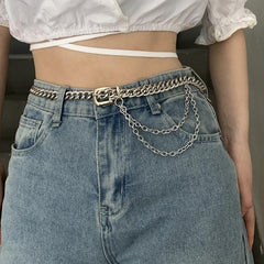 Cinturón de cadena doble de metal con estética grunge