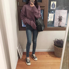 Suéter de otoño cálido y acogedor de punto fino con cuello alto de tortuga