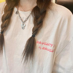 Camiseta blanca extragrande con estampado de chica anime kawaii en la espalda