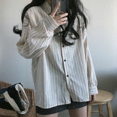 Knit Loose Beige Vest + Striped Casual Vintage Shirt