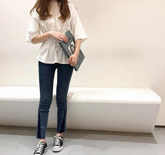 Camiseta extragrande de algodón en blanco y negro con cinturón y cordones