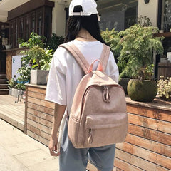 Minimalistischer Lederrucksack im College-Stil mit Reißverschluss
