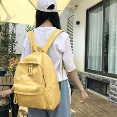 Minimalistischer Lederrucksack im College-Stil mit Reißverschluss