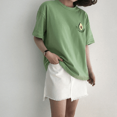 Camiseta de algodón verde y blanca con bordado de Lets Avoucoole