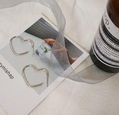 Minimalistic Metallic Heart Earrings