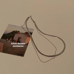 Collar minimalista de cadena de plata de doble capa