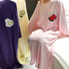 Pijama de cuello redondo con estampado de frutas, aguacate y piña