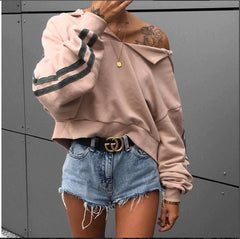 Übergroßer kurzer Hoodie mit Fledermausärmeln