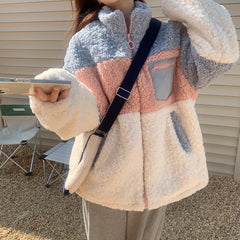 Chaqueta mullida de piel sintética de felpa con estética pastel