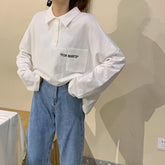 Camisa holgada con cuello polo, blanca y negra, con estampado Tumblr