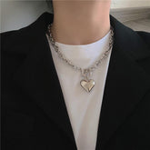 Collar de cadena de plata con corazón enorme de estética punk