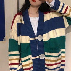 Cárdigan de punto extragrande con rayas arcoíris y botones grandes