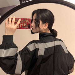 Chaqueta bomber de béisbol con rayas reflectantes