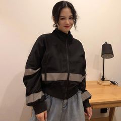 Chaqueta bomber de béisbol con rayas reflectantes