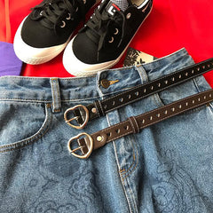 Cinturón de cuero fino con hebilla de corazón marrón y negro retro