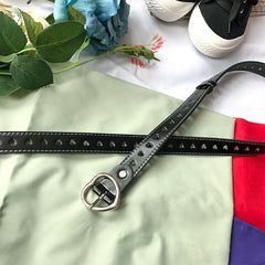 Cinturón de cuero fino con hebilla de corazón marrón y negro retro