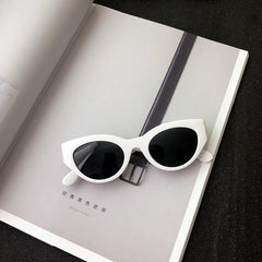 Gafas de sol retro de plástico con montura redonda